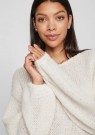 VICHOCA KNIT OFFWHITE thumbnail