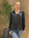 KIRA BLOUSE BLACK thumbnail