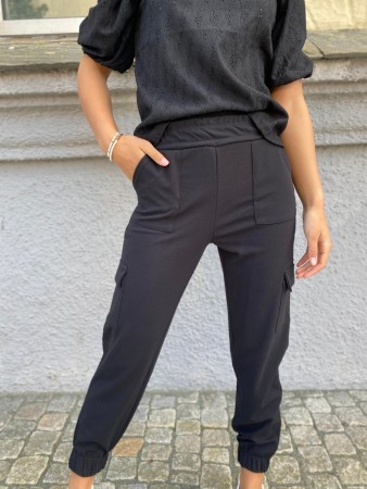 NUPA PANT BLACK