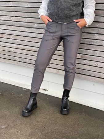 ILLI PANT GREY