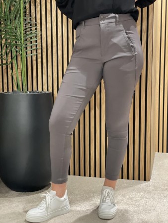 JENNY PANT GREY