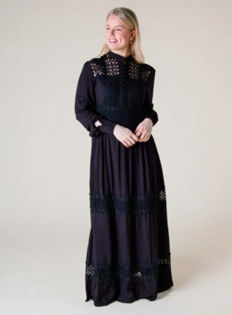 KARINA LONG BLACK