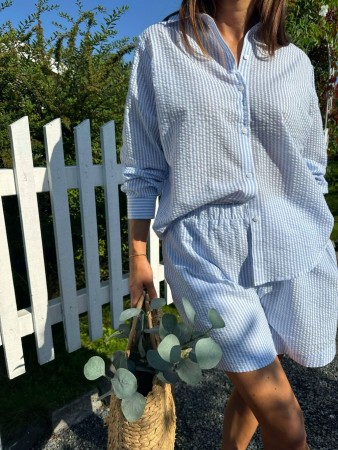 VICORALINA SHORTS