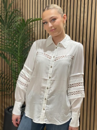 SWEETLY BLOUSE OFFWHITE