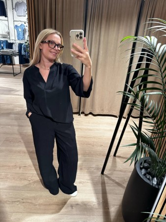 FQLAGUNA BLOUSE BLACK