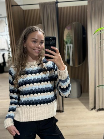 FQNEZZY GENSER BLUE
