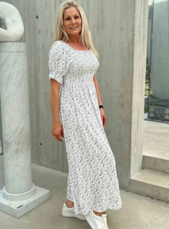 SHELLEY DRESS HVIT