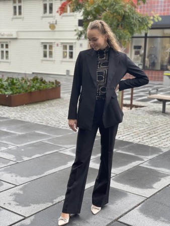 CORINNE BLAZER