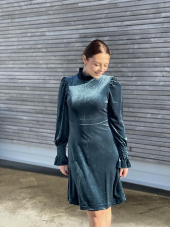 PERLINA SMOCK DRESS