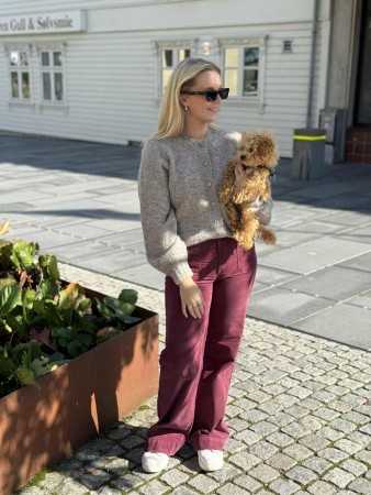 ANNIKA CORD DEEP CHERRY 32 LENGDE 